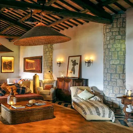 Vaiano Sleeps 22 Pool Air Con Wifi منزل ريفي